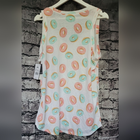 Ladies flowing Donut Tank lightweight with pocket various sizes - Picture 6 of 7